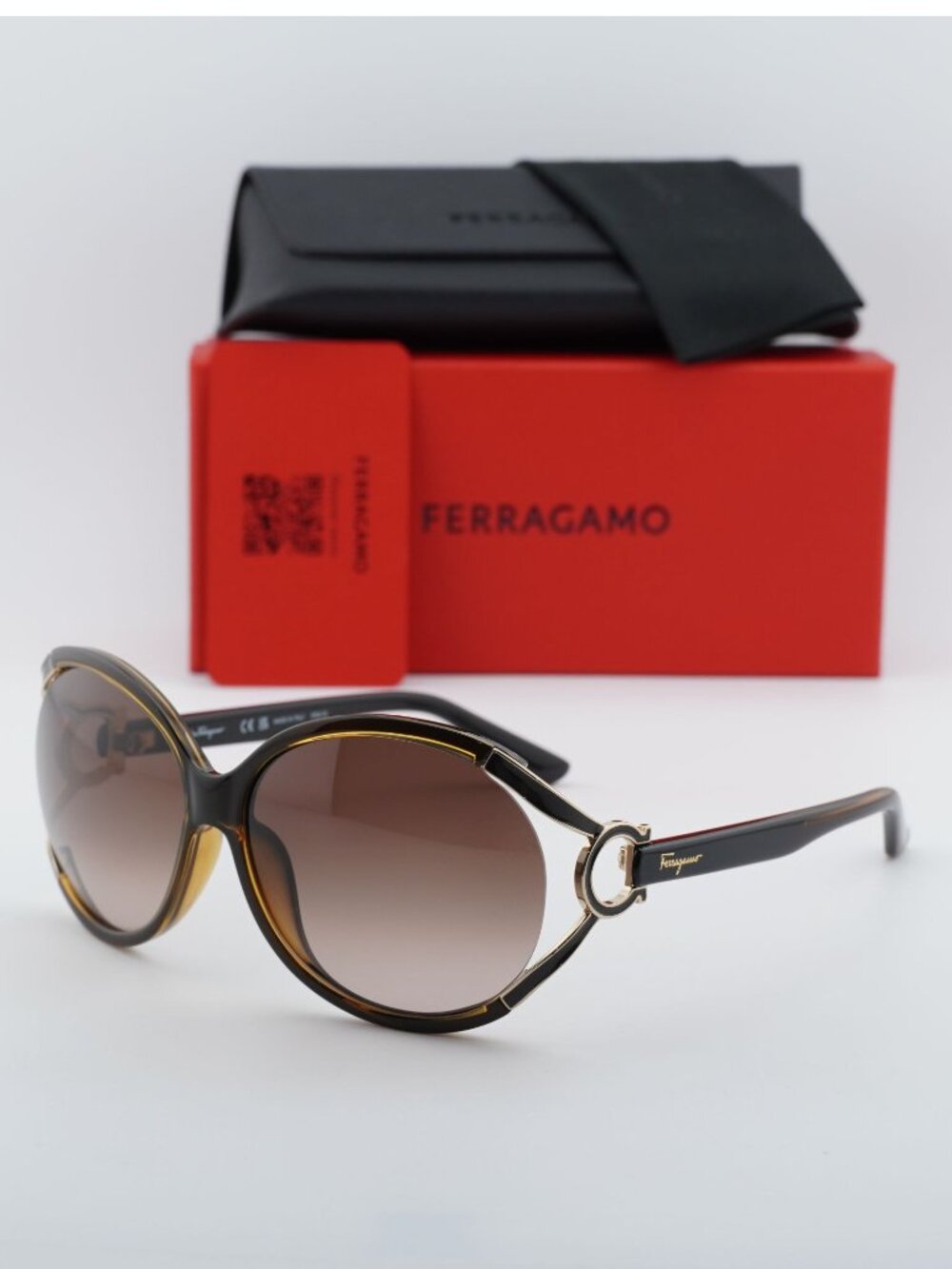 Salvatore Ferragamo SF600S 220 Oval Sunglasses - Brown/Brown Gradient